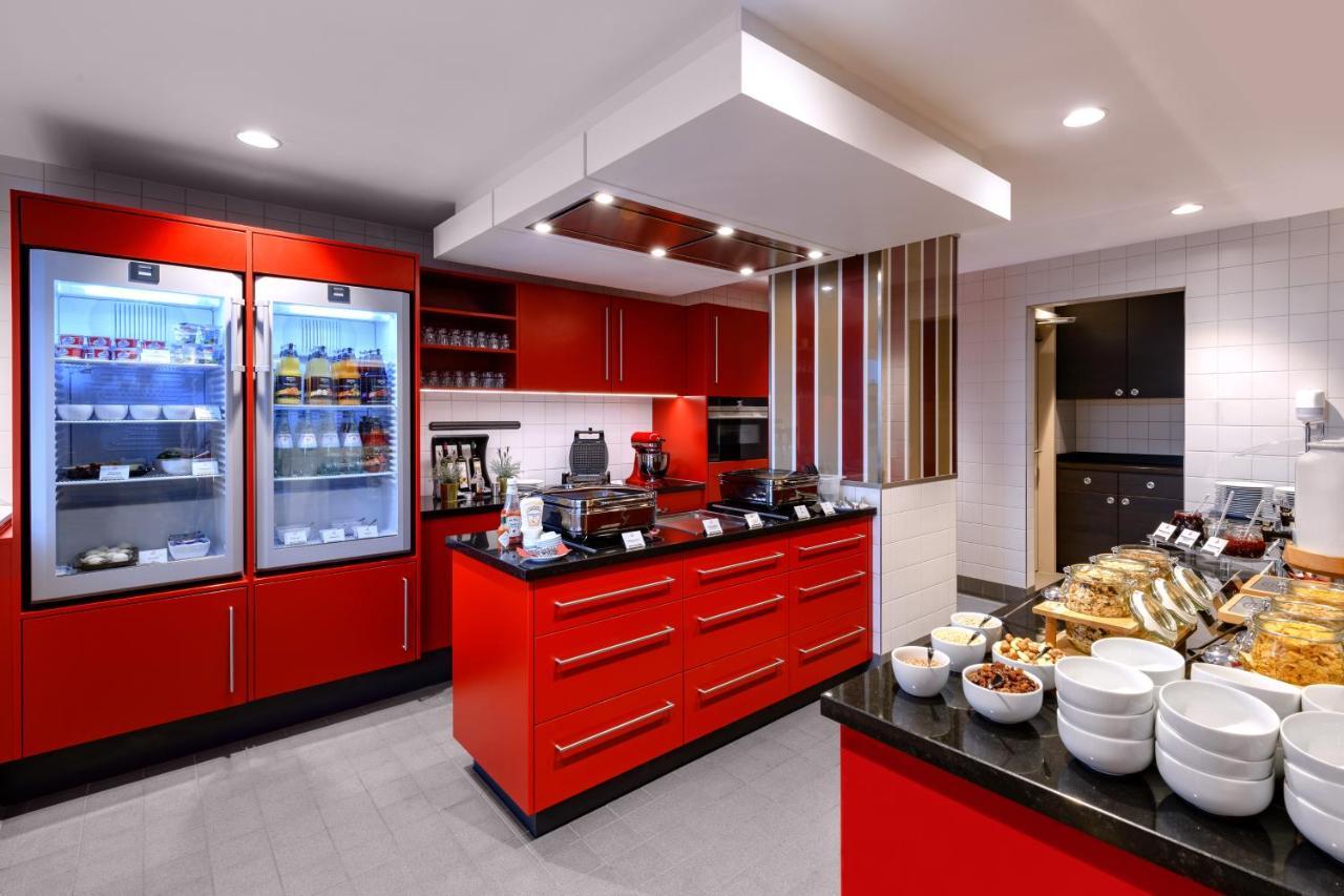 Adagio Frankfurt City Messe Aparthotel 4*