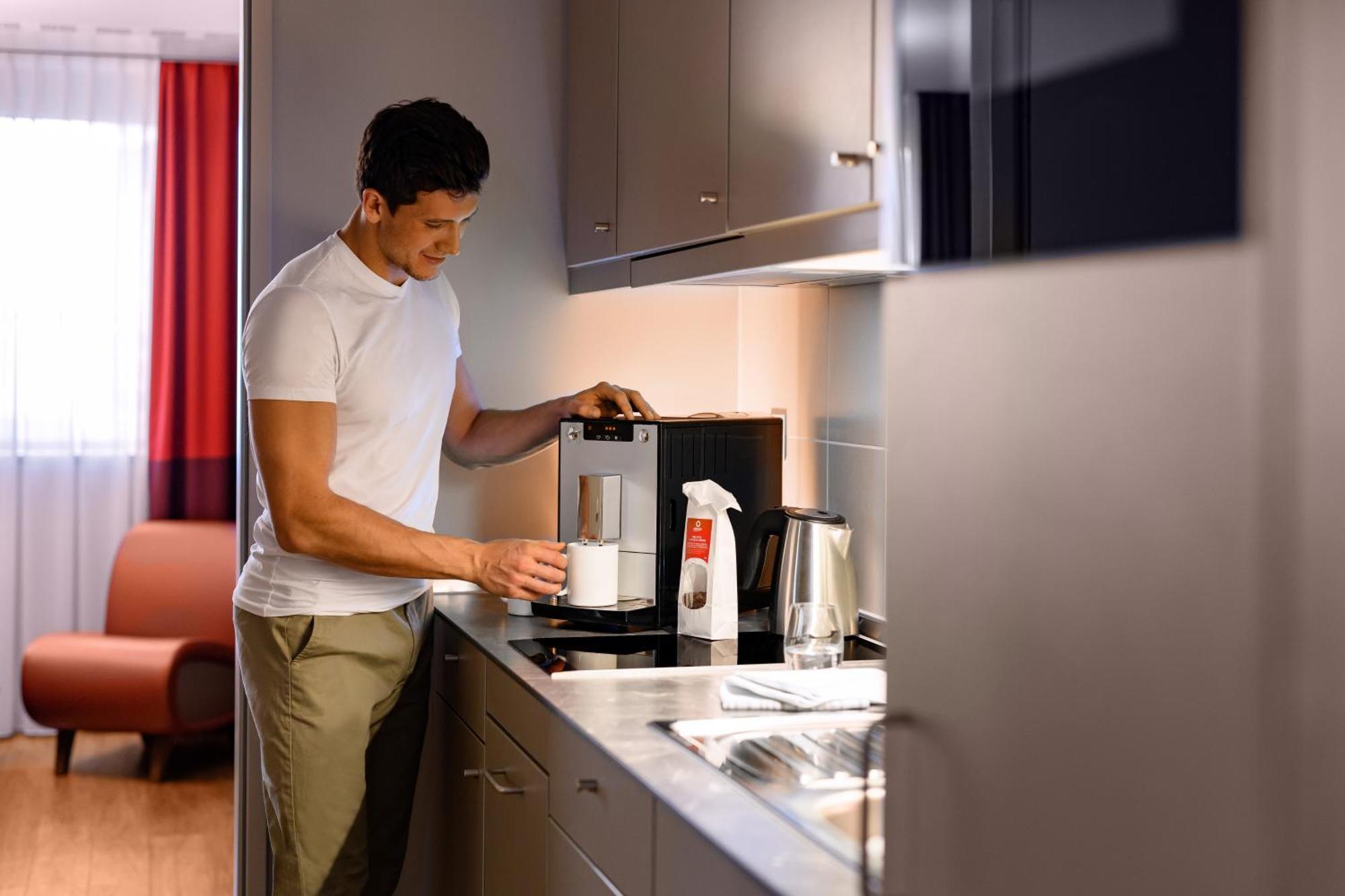 Adagio Frankfurt City Messe Aparthotel 4*
